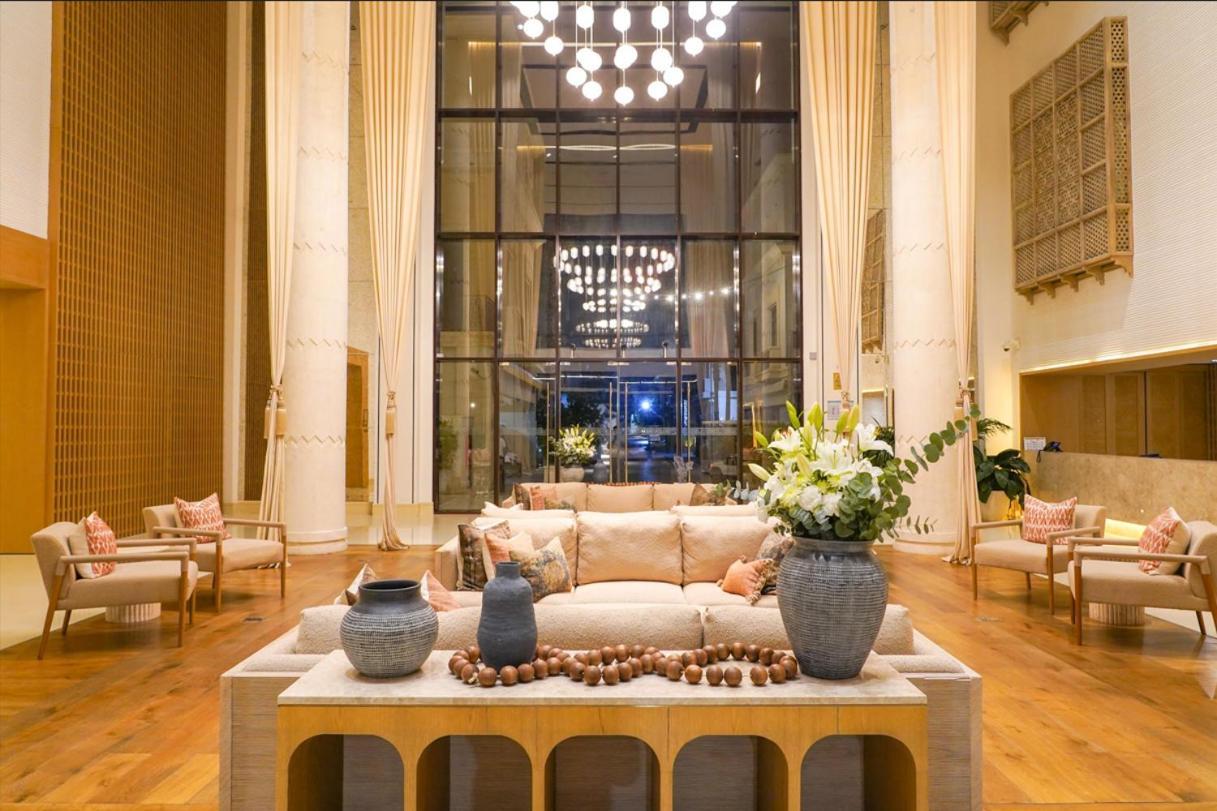 Andalus Al Seef & 4* Abu Dhabi